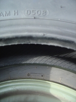  new tyre date on top (5th week of 2008) and old below (4th week of 1981... 27years old !)